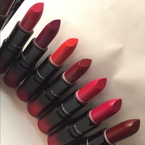 Mac  Love me lipsticks bundle